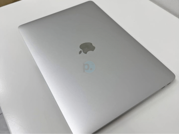 Macbook air 2020 M1 - Image 6