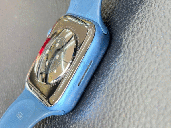 Apple Watch series 7 - Image 3