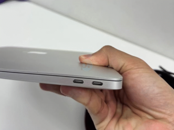 Macbook air 2020 M1 - Image 4